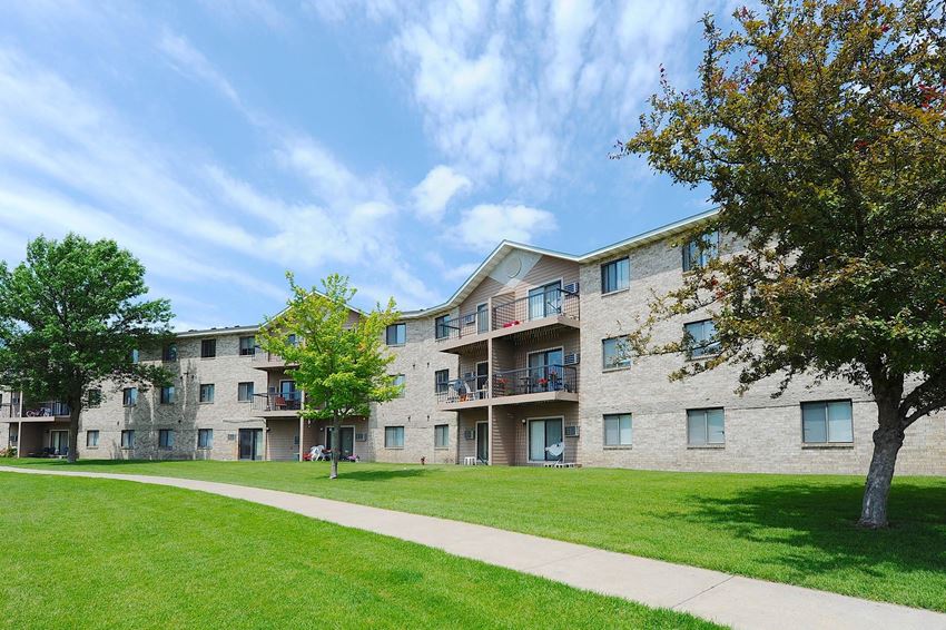 Elmcreek Apartments, 11719 Champlin Drive, Champlin, MN RentCafe